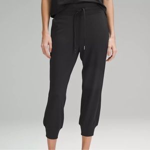 Lululemon ready to rulu jogger crop black